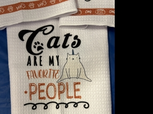 Secondary image for the Funny Cat Towels (Set) Auction Item