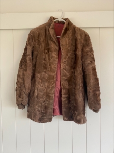 Primary image for the The Dressing Room vintage fur jacket Auction Item