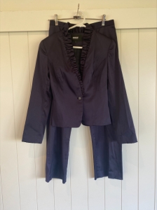 Primary image for the The Dressing Room vintage Morrissey navy ladies pant suit  Auction Item