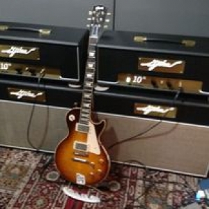 Secondary image for the Gjika 10^n full mono rig - with speaker cab, and Gjika Germanium Fuzz Driver - Choose Color Auction Item