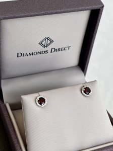 Secondary image for the Diamonds Direct Auction Item