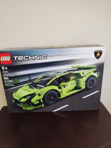 Primary image for the Lego Technic Lamborghini Huracan Tecnica & Lego Botanical Collection Dried Flower Centerpiece Auction Item