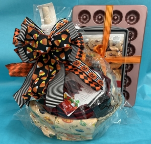 Primary image for the K5:Mrs. Orines'  Baking with Love Basket #2 Auction Item