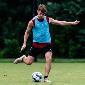 Primary image for the One on One Soccer Coaching with Aiden McFadden Auction Item