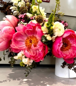 Primary image for the Flower Arrangement Workshop at Mayday Coffee Shop Auction Item