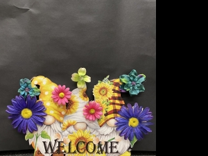 Primary image for the Gnome Flower Welcome Sign Auction Item