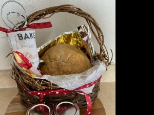 Primary image for the Bread Loaf and Kitchen Basket Auction Item
