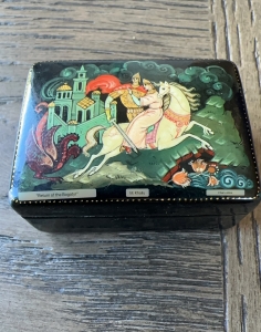 Primary image for the Beautiful Russian Hand Painted Box Auction Item
