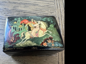 Secondary image for the Beautiful Russian Hand Painted Box Auction Item