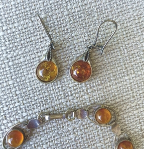 Secondary image for the Amber Stone Silver jewelry Auction Item