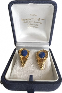 Secondary image for the Lapis Lazuli and Gold earrings Auction Item