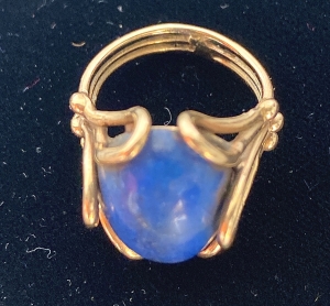 Secondary image for the Lapis Lazuli and Gold ring women's  Auction Item