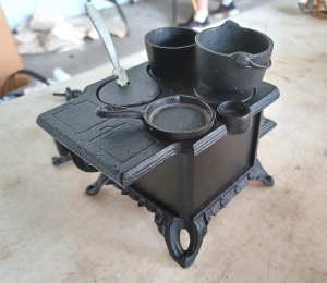 Secondary image for the Toy Cast Iron Stove Auction Item