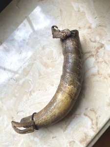 Secondary image for the SET Antique black powder flask AND powder horn Civil War Auction Item