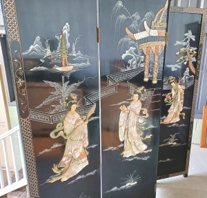 Primary image for the Antique 4-panel Asian Screen room divider with mother of pearl and abalone carved decorative panels Auction Item