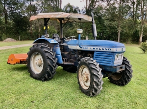 Primary image for the TRACTOR - Leyland 462 - 62HP - 4WD - 10 speed. Auction Item