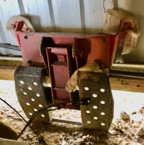 Secondary image for the TORO DIGGER outfit. Auction Item