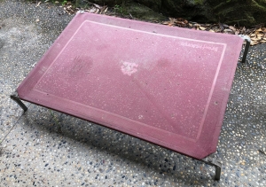 Primary image for the DOG BED RED Auction Item