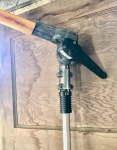 Secondary image for the HLE71 Hedger Auction Item