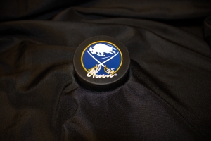 Primary image for the Sabres Signed Puck Auction Item