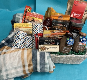 Primary image for the 6th:Ms. Mason's Warm & Cozy Basket Auction Item