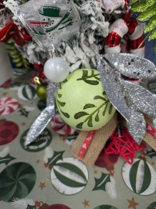 Secondary image for the Item 2 - Merry Grinchmas Swag Wreath Auction Item