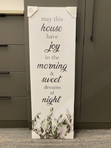 Primary image for the 65 - Home Decor Sign Auction Item