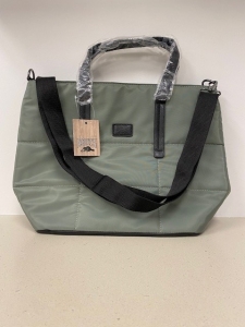 Primary image for the 79 - Roots Insulated Bag Auction Item