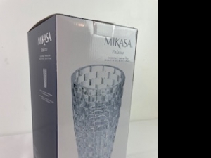 Primary image for the Mikasa Palazzo crystal vase Auction Item