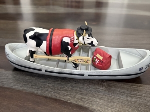 Secondary image for the COLLECTION OF COW PARADE FIGURINES Auction Item