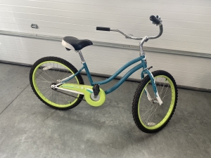 Primary image for the CUTE GIRLS BIKE Auction Item