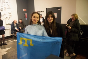Secondary image for the Crimean Tatar Flag. Signed for Victory Auction Item