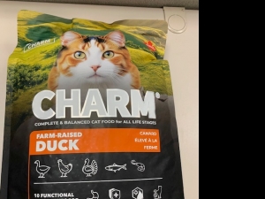 Primary image for the Charm (CAT) Farm -raised Duck 10lb - damage: tear/puncture/seal Auction Item
