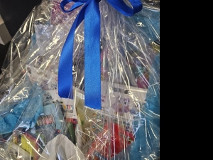 Secondary image for the Stationary Hamper Auction Item