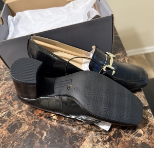 Secondary image for the Liz Claiborne Women Shoes Auction Item