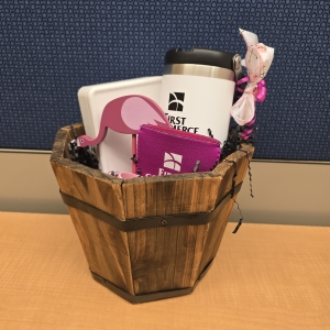 Primary image for the Flamingo Gift Basket Auction Item