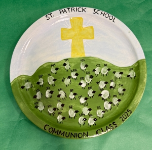 Secondary image for the 2nd Grade Communion Plate Auction Item