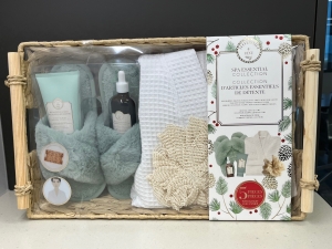 Primary image for the 7 - 5 Piece Spa Essential Collection Auction Item