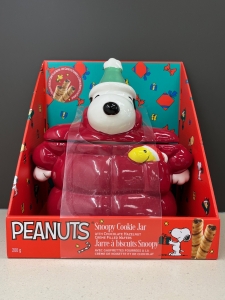 Primary image for the 84 - Snoopy Cookie Jar with Chocolate Hazelnut Creme Filled Wafers  Auction Item