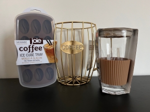 Secondary image for the 73 - A Little Perk Me Up Auction Item