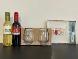 Primary image for the 111 - Holiday Cheer Set Auction Item