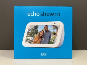 Primary image for the 175 - Echo Show 5 in White Auction Item