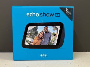 Primary image for the 183 - Echo Show 5 in Black Auction Item