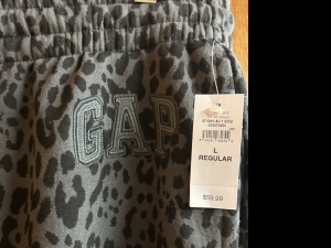 Secondary image for the GAP Sweatpants S-L Auction Item