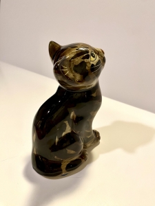 Secondary image for the Vintage Seymour Mann Tabby Cat Figurine Auction Item