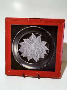 Secondary image for the Tuscany Holiday Collection Pointsettia Platter Auction Item