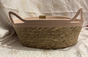 Secondary image for the  Dexypaw Straw Cat Basket Auction Item
