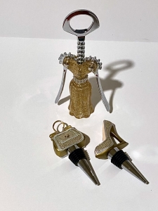 Primary image for the Fashion Themed Wine Set Auction Item