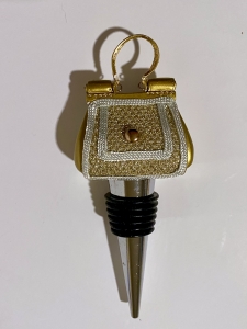 Secondary image for the Fashion Themed Wine Set Auction Item