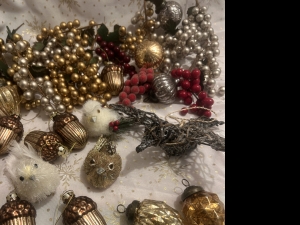 Secondary image for the Woodland Ornaments Auction Item